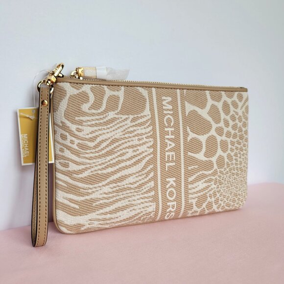 MICHAEL KORS Jet Set Charm Signature Logo Wristlet/Pouch- Camel Multi - Picture 1 of 16